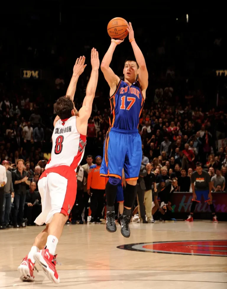 feb 14 2012 NBA Jeremy Lin scores the game winning shot